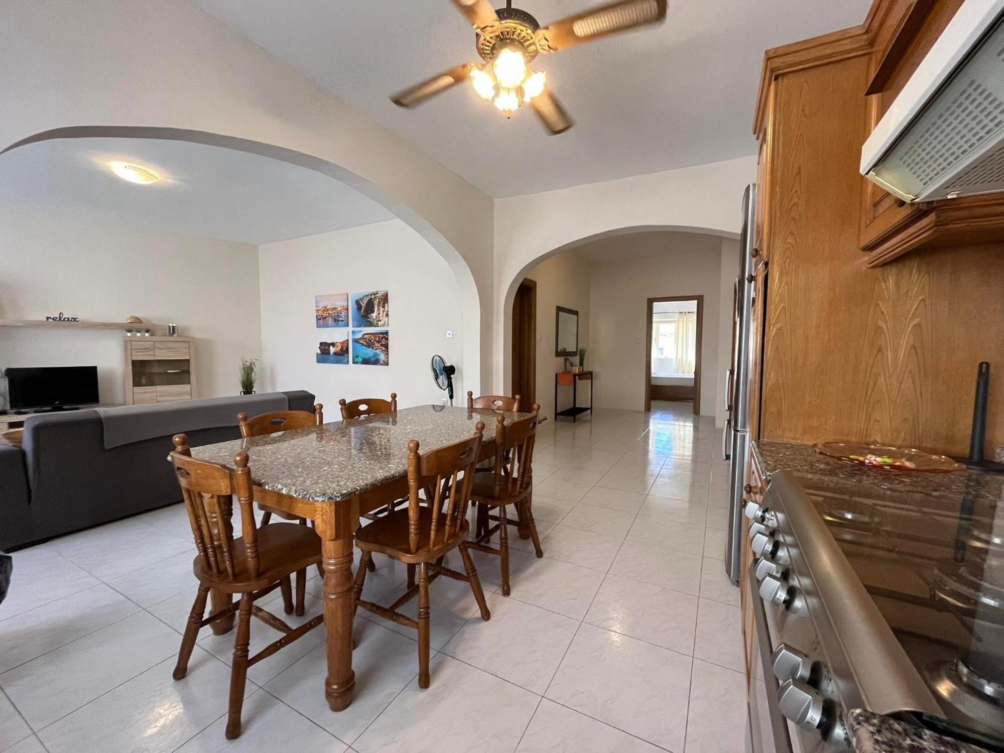 Nr41 Holiday Apartment - Close To Village Centre, Promenade, Shops & Restaurants Marsaxlokk Luaran gambar